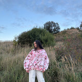 Model sweatshirt