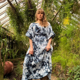 Aurora mekko nauhoilla