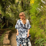 Aurora mekko nauhoilla