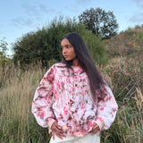 Model sweatshirt