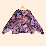 Model sweatshirt
