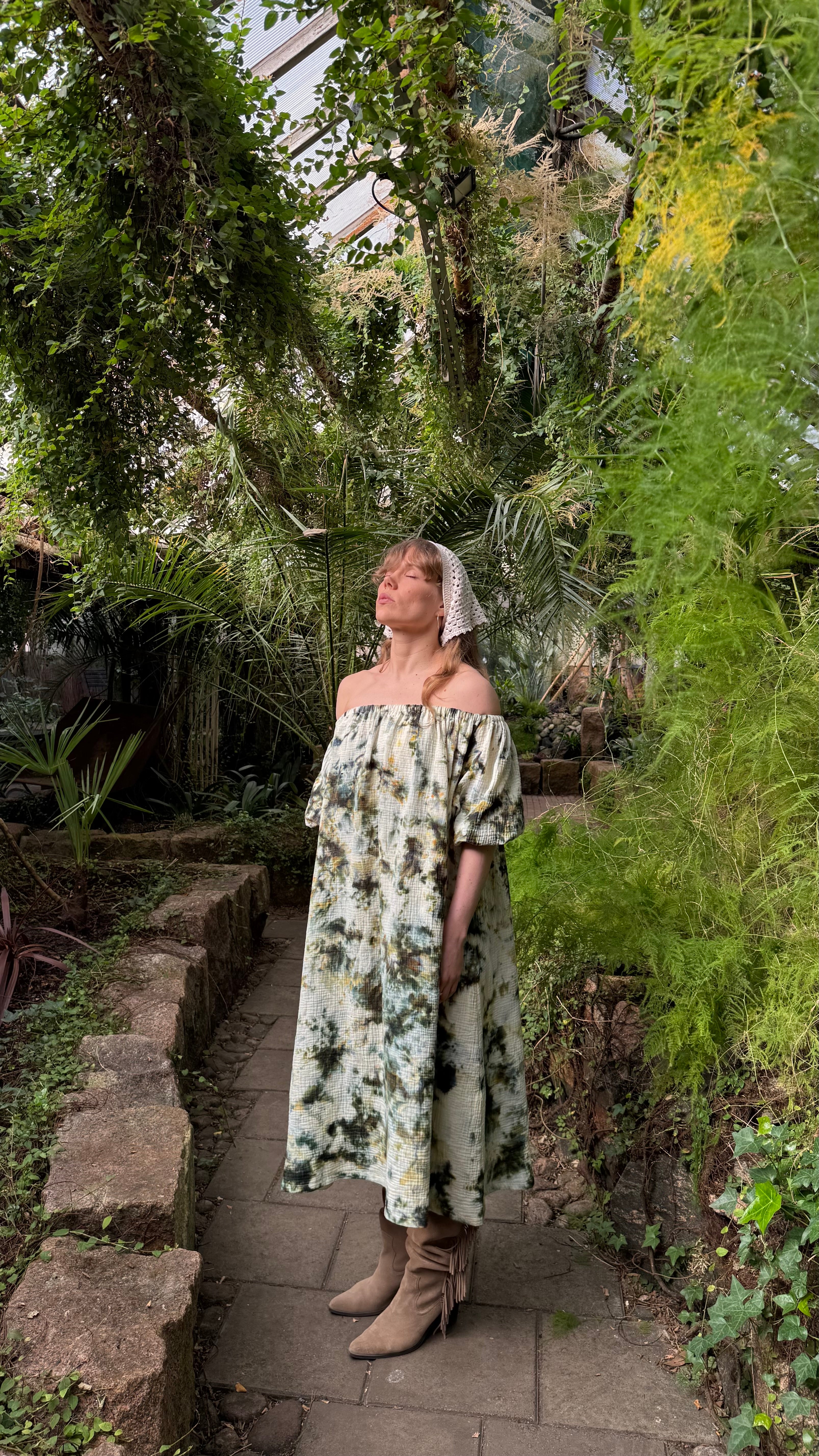 Hanimaa aida mekko off shoulder vihreä käsinvärjätty hame