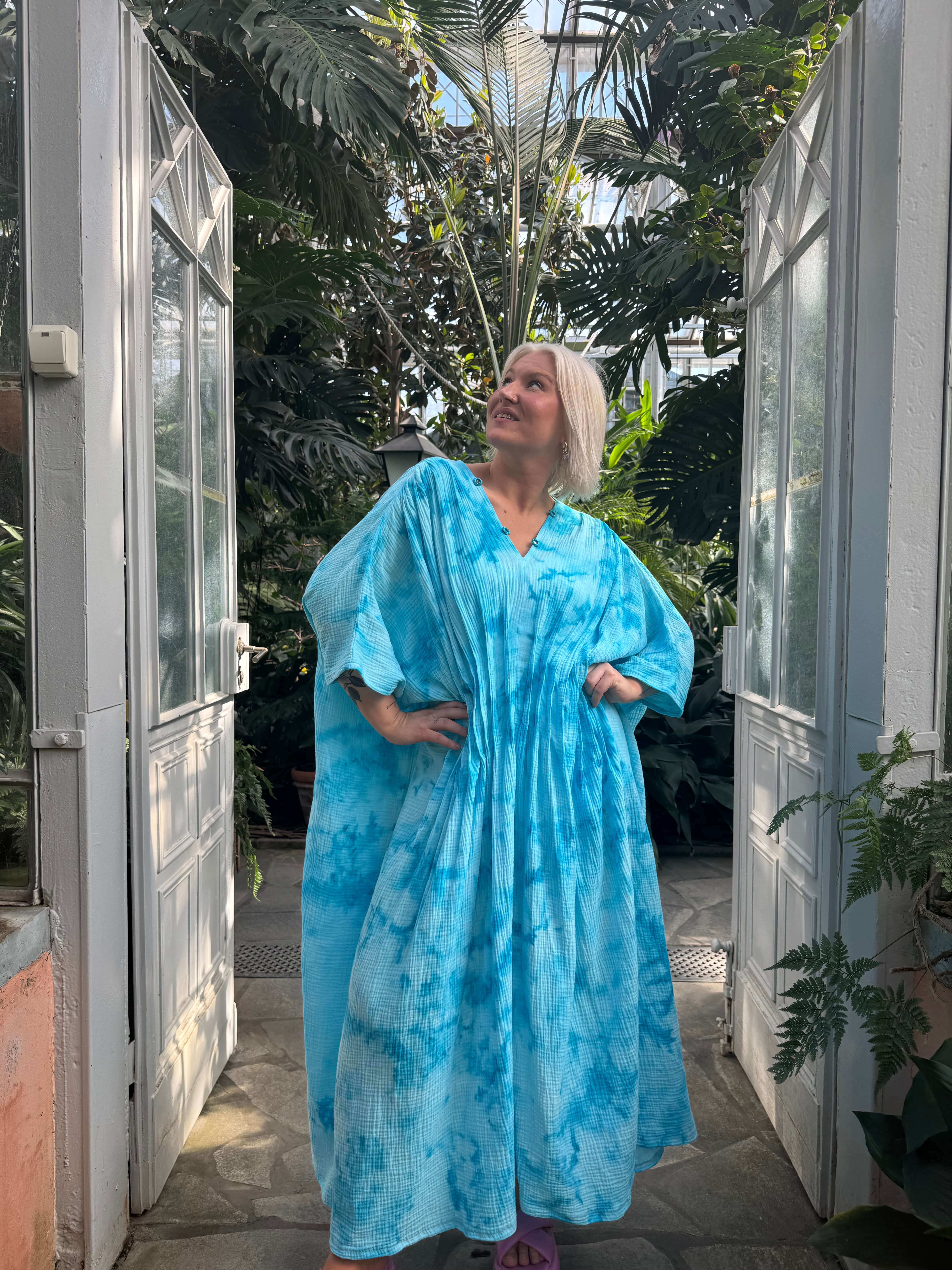 Hanimaa tutkoodi kaftaanimekko 